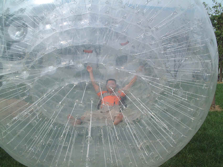 ITM-zorb_03.JPG (55652 bytes)